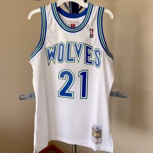 Mitchell & Ness - This is a Kevin Garnett Swingman Jersey NWT, and is a size M.